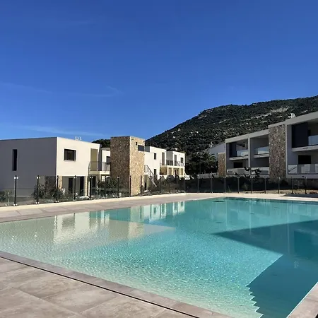 Beau T2 Moderne Avec Terrasse Et Piscine Proche Centre-ville - Fr-1-719-14 Lejlighed