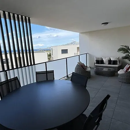Beau T2 Moderne Avec Terrasse Et Piscine Proche Centre-ville - Fr-1-719-14 * Calvi (Corsica)